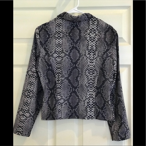 POSITIVE ATTITUDE snakeskin pattern jacket - Picture 6 of 6